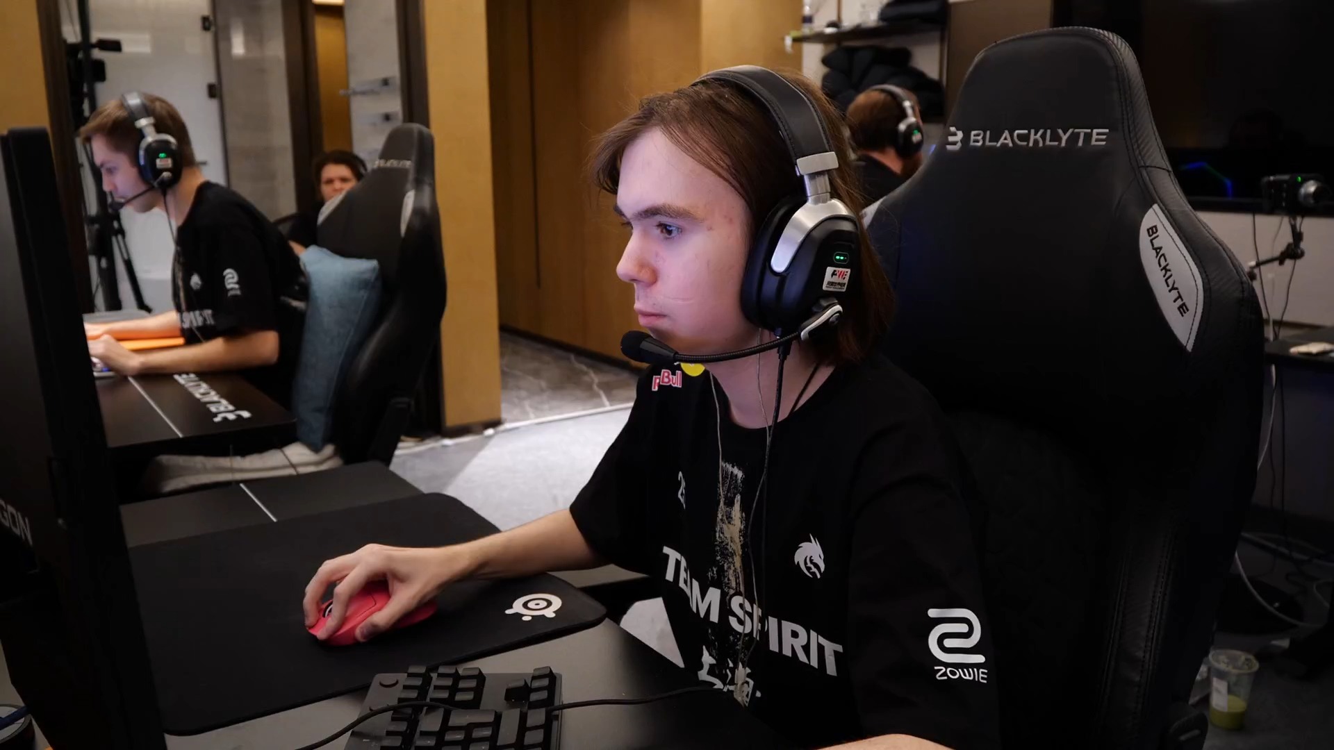 的低效与挣 的低效与挣