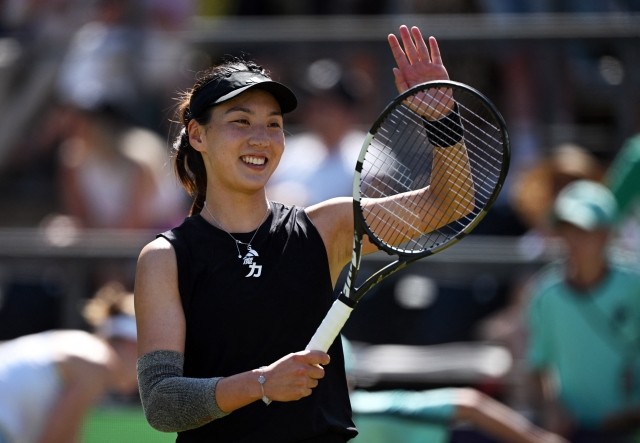 2张红牌 2张红牌